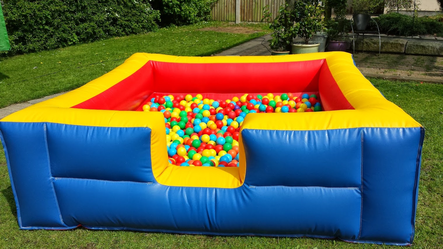 ball pool hire